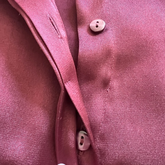 Women’s Express Crimson Red Blouse, Size M - Picture 3 of 6